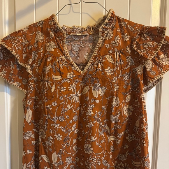 entro Tops - Entro Floral Ruffle Sleeve Blouse - Rust
